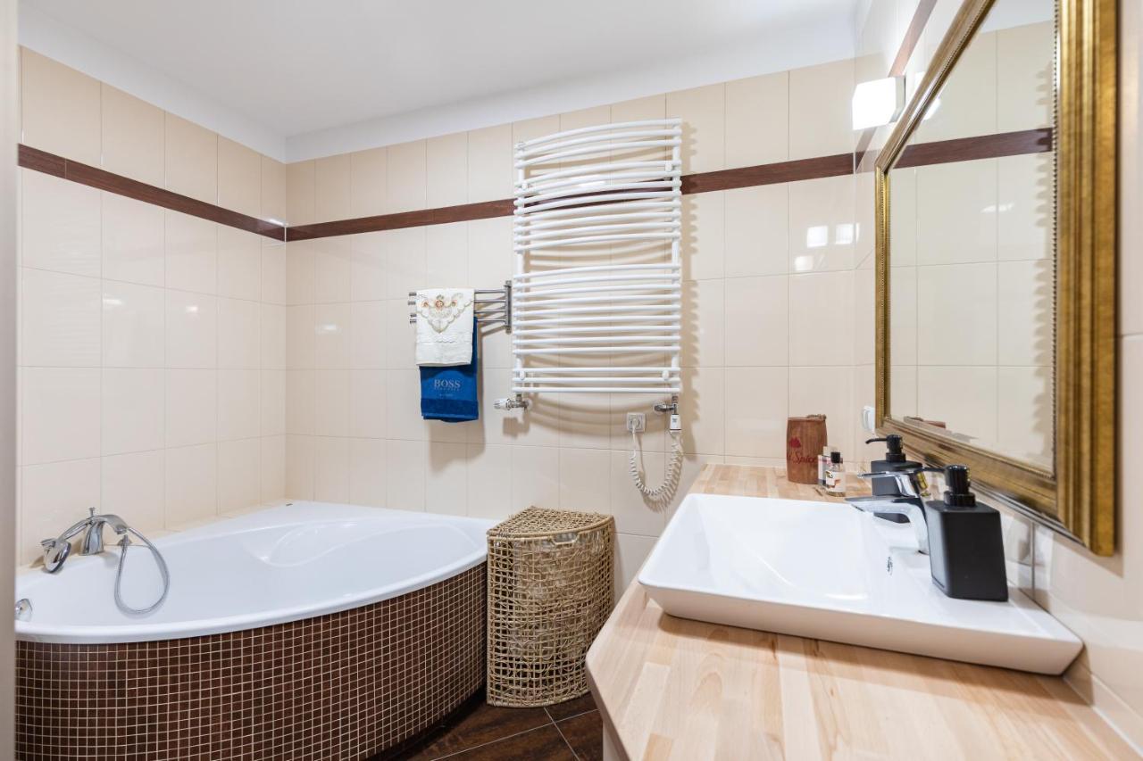 Superapart Wilanowska 7, "Pet-Friendly With Elevator & Parking" Apartment Warsaw Exterior photo